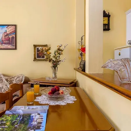 Ria's In Corfu Town Апартаменты