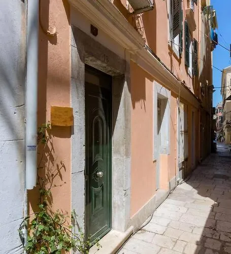 Ria's In Corfu Town