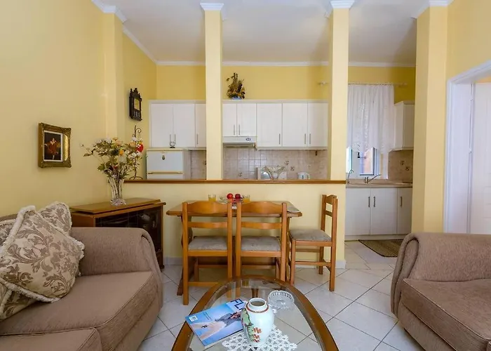 Ria's In Corfu Town Apartment