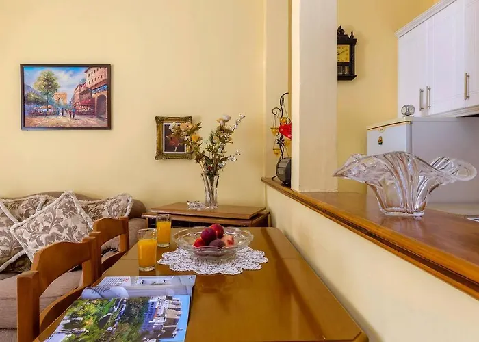 Ria's In Corfu Town Apartment