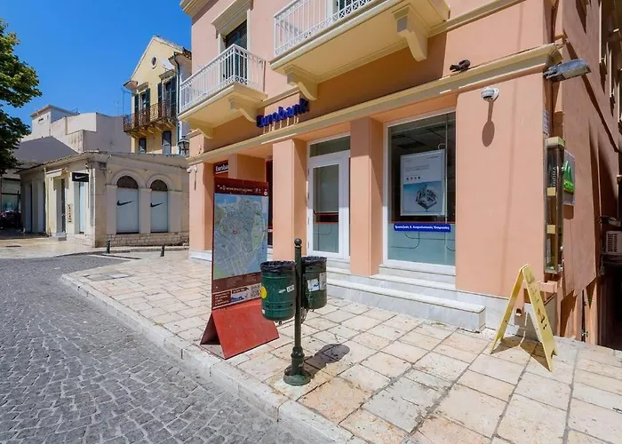 Ria's In Corfu Town